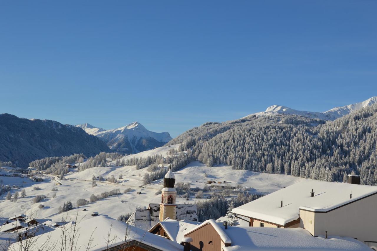 Apart Bergsonne Fiss Exterior foto